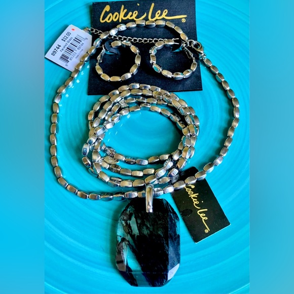 🤎 NWT Marbled Agate Pendant Necklace with Rectangular Beaded Enamel Chain - Picture 6 of 6